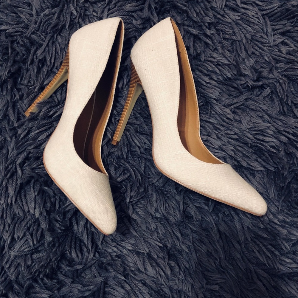 Shoes. Beautiful heels.